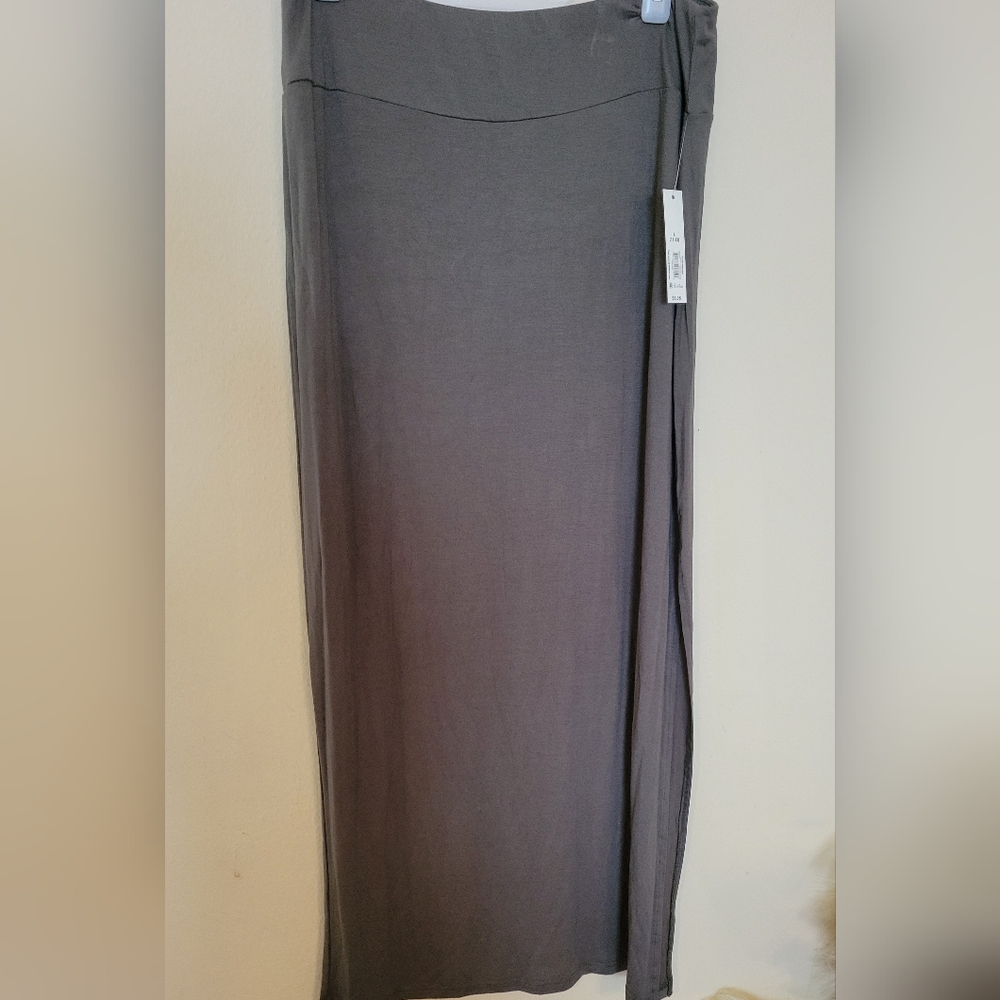 NWT! LONG MAXI SKIRT